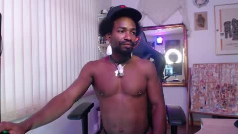 siriss_boyrag online show from March 5, 9:15 pm