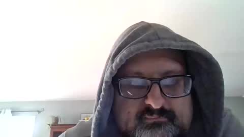 Snapshot of sirmike80 chatting on April 9, 12:21 pm SirMike80 online show from April 9, 12:21 pm