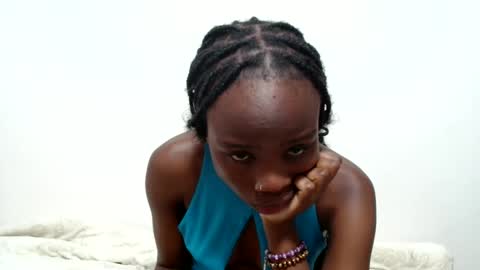 Snapshot of sismile chatting on March 7, 7:44 pm shannie online show from March 7, 7:44 pm