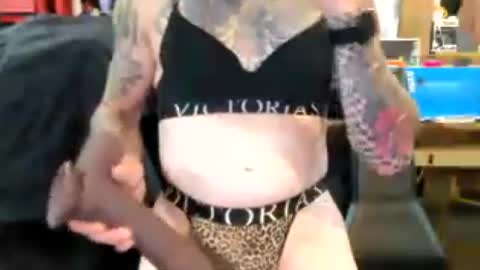 sissyarianna21 online show from August 1, 1:49 am