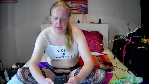 sissyboy_sheila online show from October 12, 3:00 pm