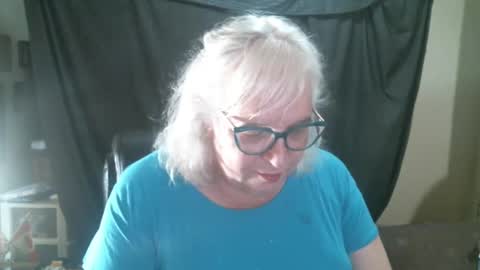 Sissy Diane online show from October 1, 11:33 pm