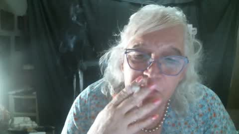 Sissy Diane online show from November 6, 12:33 am