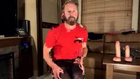 SissyMiles online show from November 2, 9:00 am