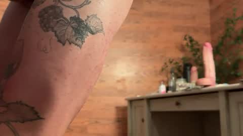 SissyMiles online show from June 13, 5:05 am