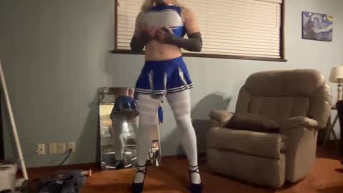 Snapshot of sissysloot9000 chatting on September 14, 5:39 am sissysloot9000 online show from September 14, 5:39 am