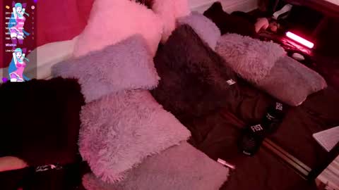 gapingsissyslut online show from October 18, 4:41 pm