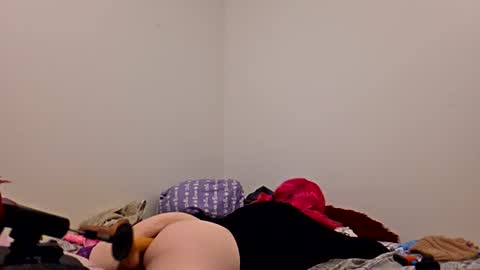 sissysluttt3277 online show from July 21, 9:22 am