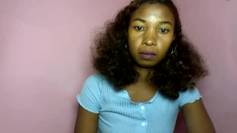 sisybelle online show from July 19, 5:05 pm
