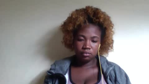 Snapshot of sisyh697532 chatting on May 13, 9:00 pm sisyh697532 online show from May 13, 9:00 pm