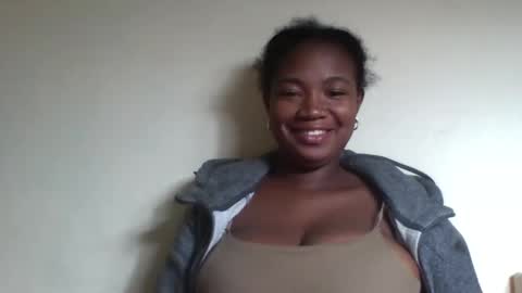 Snapshot of sisyh697532 chatting on May 16, 10:36 am sisyh697532 online show from May 16, 10:36 am
