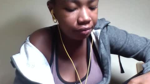 Snapshot of sisyh697532 chatting on May 24, 8:52 am sisyh697532 online show from May 24, 8:52 am
