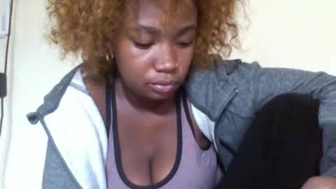 Snapshot of sisyh697532 chatting on May 25, 9:04 am sisyh697532 online show from May 25, 9:04 am