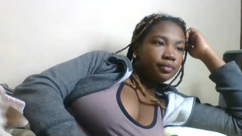 Snapshot of sisyh697532 chatting on June 14, 2:24 am sisyh697532 online show from June 14, 2:24 am