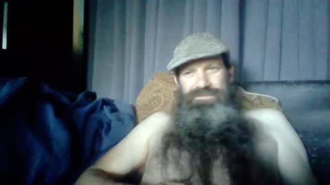 sitonmybeardxxx online show from June 6, 12:10 pm