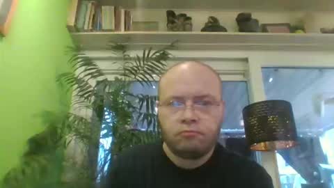 sixten113 online show from February 12, 7:58 am