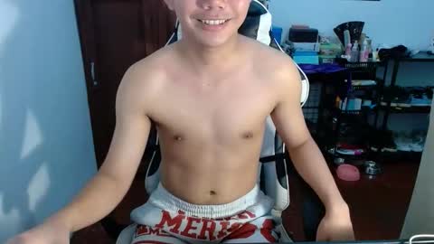 mIKE online show from October 28, 8:33 pm