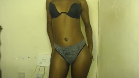 Snapshot of sizzly_ass chatting on March 22, 11:08 pm sizzly_ass online show from March 22, 11:08 pm