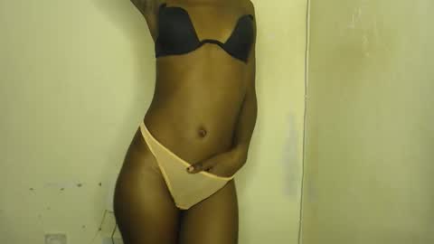 Snapshot of sizzly_ass chatting on March 25, 3:51 pm sizzly_ass online show from March 25, 3:51 pm