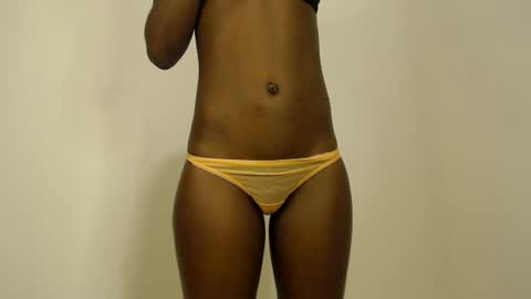 sizzly_ass online show from June 12, 3:05 am