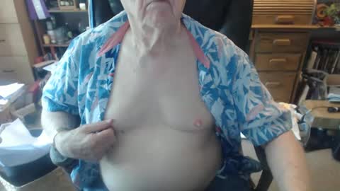 Snapshot of sjbottomboi chatting on October 7, 8:39 pm sjbottomboi online show from October 7, 8:39 pm