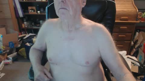 Snapshot of sjbottomboi chatting on November 16, 11:21 pm sjbottomboi online show from November 16, 11:21 pm