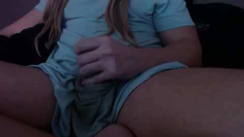 Snapshot of sk8r_girl chatting on November 18, 8:08 am Anna online show from November 18, 8:08 am