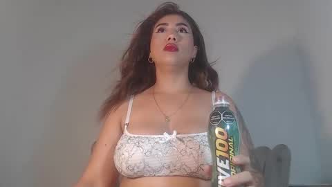 Snapshot of skarlethvilla chatting on December 30, 12:22 am Skarleth villa online show from December 30, 12:22 am