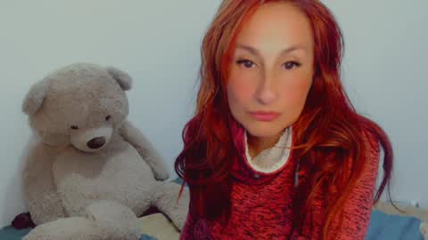 Snapshot of skarlett2072 chatting on December 30, 10:23 pm Arlett online show from December 30, 10:23 pm