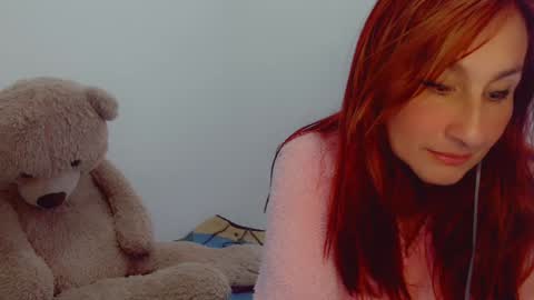 Snapshot of skarlett2072 chatting on January 4, 12:38 pm Arlett online show from January 4, 12:38 pm