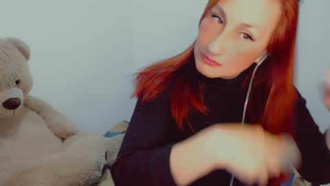 Snapshot of skarlett2072 chatting on January 6, 11:31 pm Arlett online show from January 6, 11:31 pm