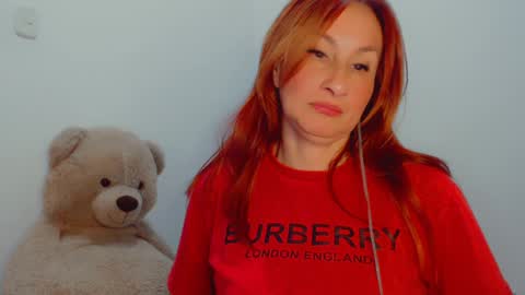 Snapshot of skarlett2072 chatting on January 11, 3:34 am Arlett online show from January 11, 3:34 am