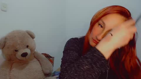 Snapshot of skarlett2072 chatting on January 14, 4:15 am Arlett online show from January 14, 4:15 am