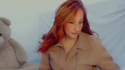 Snapshot of skarlett2072 chatting on January 29, 1:28 pm Arlett online show from January 29, 1:28 pm