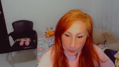 Snapshot of skarlett2072 chatting on September 13, 10:48 am Arlett online show from September 13, 10:48 am