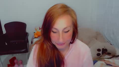 Snapshot of skarlett2072 chatting on October 4, 12:14 pm Arlett online show from October 4, 12:14 pm