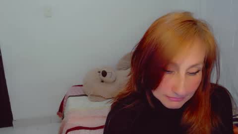 Snapshot of skarlett2072 chatting on October 5, 11:35 pm Arlett online show from October 5, 11:35 pm