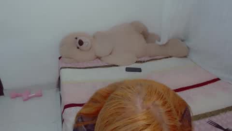 Snapshot of skarlett2072 chatting on November 28, 12:57 am Arlett online show from November 28, 12:57 am