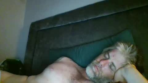 Snapshot of skataz89999 chatting on November 16, 5:51 pm AJAY online show from November 16, 5:51 pm