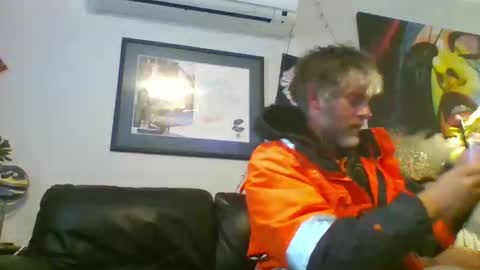 Snapshot of skataz89999 chatting on November 18, 4:33 pm AJAY online show from November 18, 4:33 pm