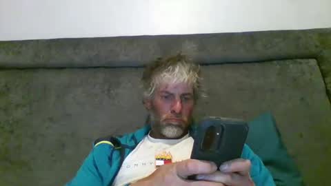 Snapshot of skataz89999 chatting on November 19, 10:59 am AJAY online show from November 19, 10:59 am