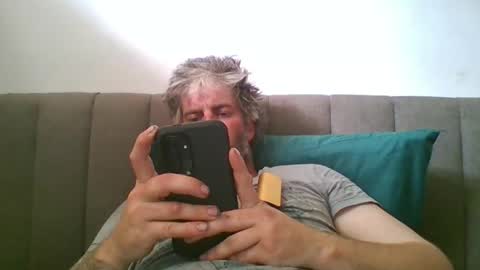 Snapshot of skataz89999 chatting on November 26, 5:52 am AJAY online show from November 26, 5:52 am