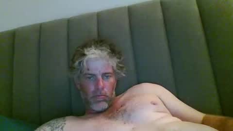 Snapshot of skataz89999 chatting on December 4, 1:20 pm AJAY online show from December 4, 1:20 pm