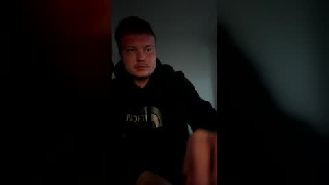 Snapshot of skeldingxxx chatting on May 18, 7:52 pm skeldingxxx online show from May 18, 7:52 pm