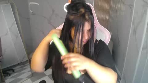 Skarlet online show from December 18, 1:06 pm