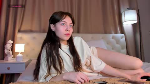 Emily online show from October 18, 1:19 am