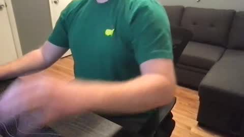 Snapshot of skilledstroker chatting on December 8, 7:47 am skilledstroker online show from December 8, 7:47 am