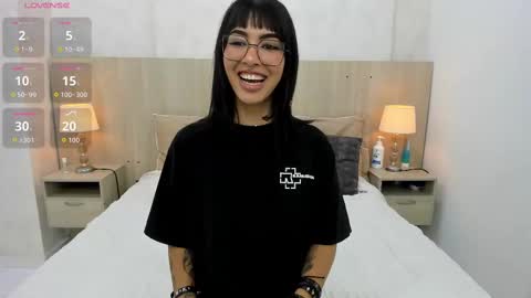 Emily Rojas online show from October 24, 7:43 pm