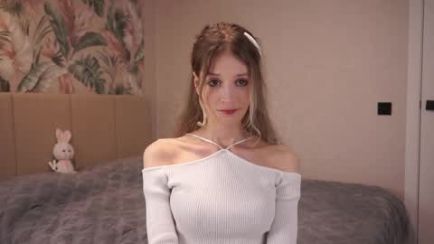 Emily online show from February 18, 7:09 pm