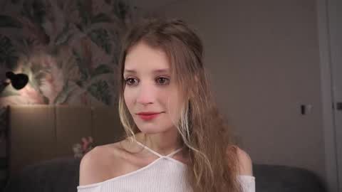 Emily online show from February 25, 7:03 pm
